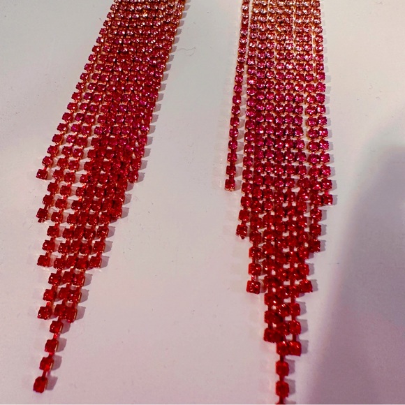 [ 2 FOR $25 ] PRETTY PINK LONG CHAIN EARRINGS - Picture 3 of 4